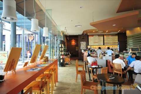 10 restaurants Ekamai - Ram to chill.