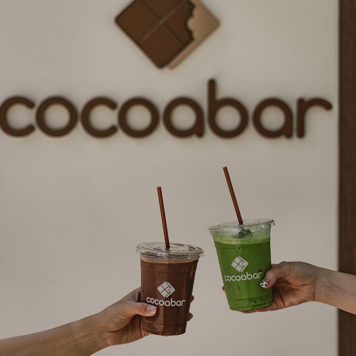 10 คาเฟ่เส้นราชพฤกษ์ ร้านสวย อาหารอร่อย เดินทางง่าย อัปเดต 2566