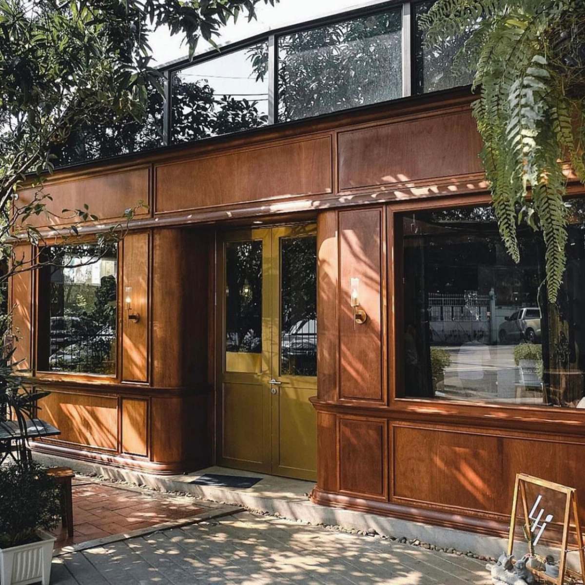 10 คาเฟ่เส้นราชพฤกษ์ ร้านสวย อาหารอร่อย เดินทางง่าย อัปเดต 2566