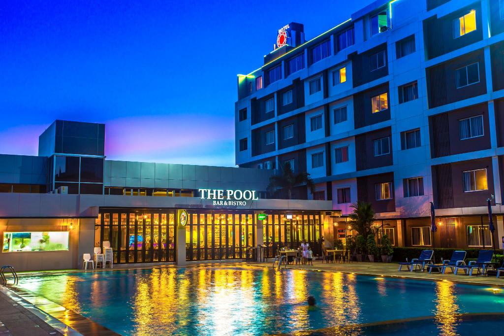 โรงแรมนิว แทรเวิล ลอด์จ - ที่พักในตัวเมืองจันทบุรี