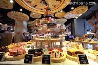 พาชิมเค้กที่ร้าน Mr.Jones' Orphanage Milk Bar สยามเซ็นเตอร์