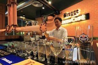 บรูก เบียร์ คาเฟ่ (Brugge Beer Cafe) คาเฟ่ของคอเบียร์