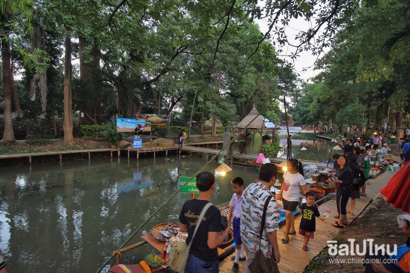 2016-12-26 11:26:20_ตลาดน้ำ03_resize.JPG