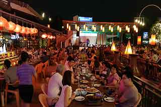 ร้านอุ่นไอดิน ร้านอุ่นไอดิน