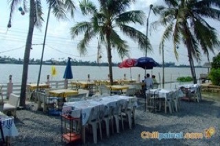 ร้านครูจุก