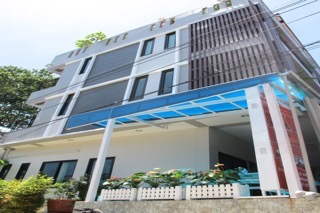 โรงแรมบ้านรักเสม็ด