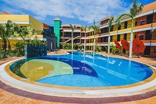 โรงแรมพีลูส