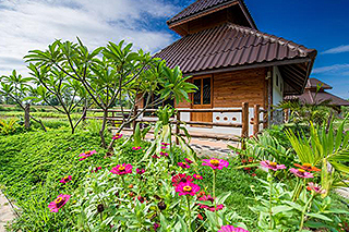 ปั้นหยาการ์เด้นท์รีสอร์ท