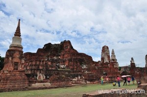 วัดมหาธาตุ (จังหวัดพระนครศรีอยุธยา) วัดมหาธาตุ (จังหวัดพระนครศรีอยุธยา)