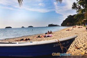 หาดท่าน้ำ (โลนลี่บีช)