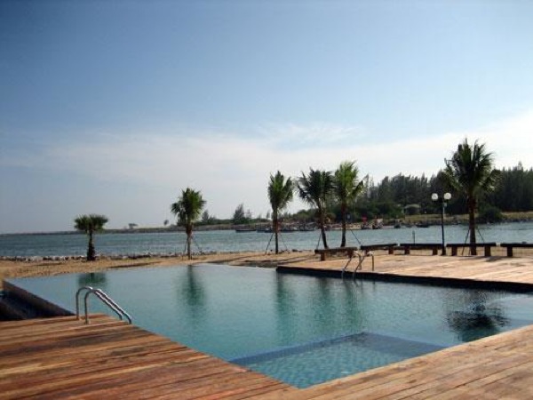 ลาวาณา เอสเคป บีช รีสอร์ท : Lawana Escape Beach Resort
