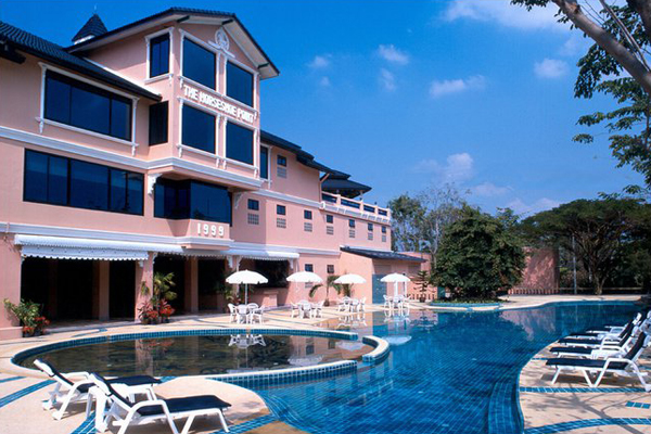 ฮอร์สชู พอยท์ รีสอร์ท แอนด์ คันทรี คลับ พัทยา       (Horseshoe Point Resort & Country Club Pattaya)