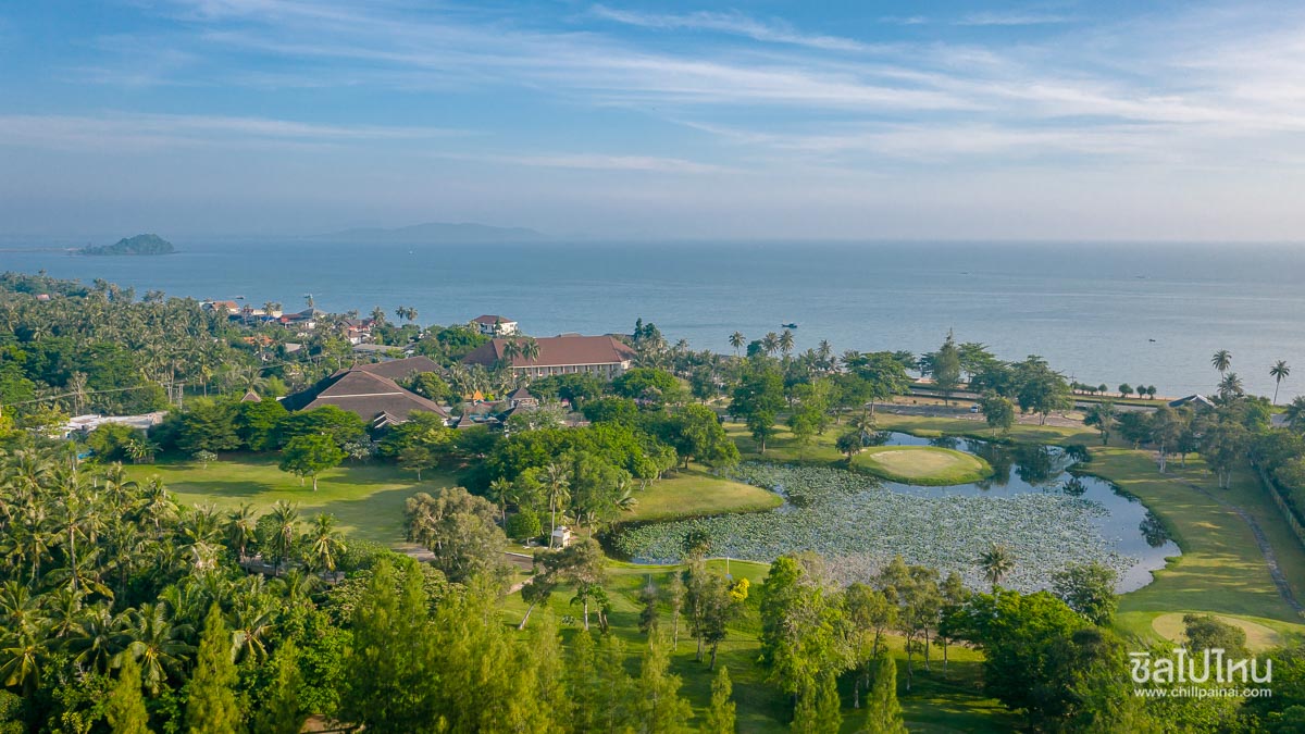 หนีความวุ่นวายไปชาร์จแบตชีวิตริมทะเลชุมพร กับ Novotel Chumphon Luxury Beach Resort & Golf Club