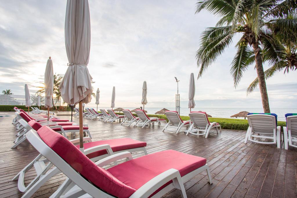 Novotel Rayong Rim Pae Resort  - ที่พักพร้อมสระว่ายน้ำริมทะเลระยอง