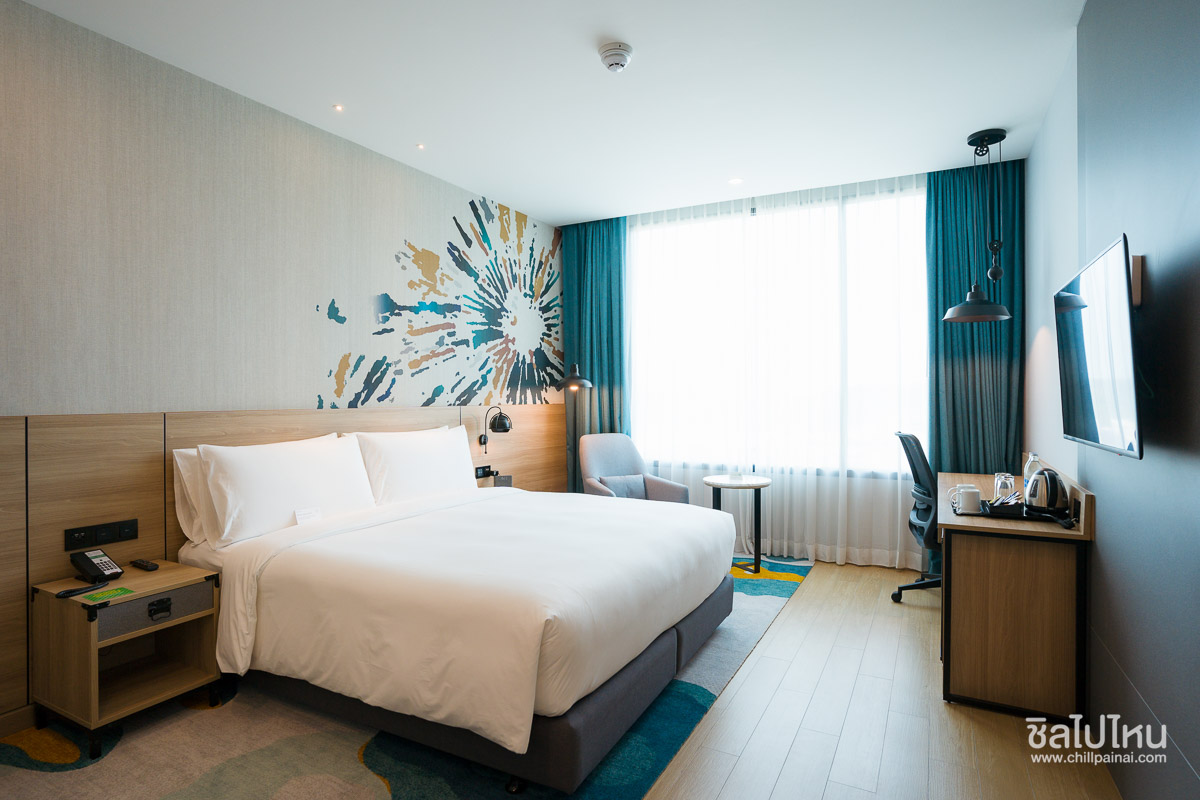 Holiday Inn & Suites Siracha Laemchabang (ฮอลิเดย์ อินน์ แอนด์ สวีท ศรีราชา แหลมฉบัง) ที่พักศรีราชา เดินทางง่าย ใกล้แหล่งท่องเที่ยว