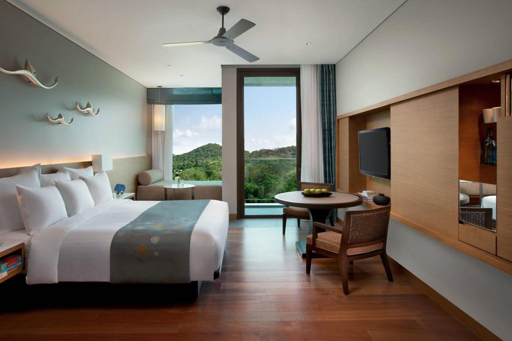 Rayong Marriott Resort and Spa - ที่พักพร้อมสระว่ายน้ำริมทะเลระยอง
