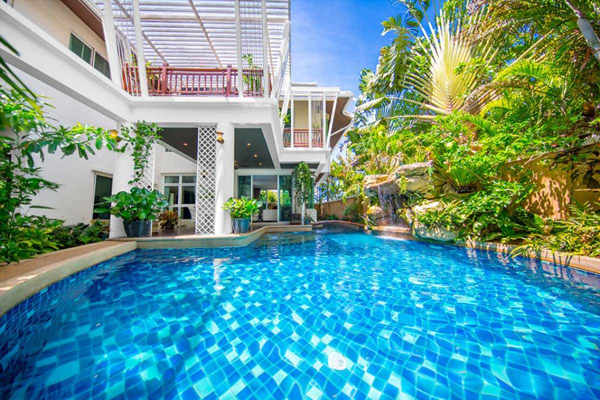 Paradise Pool Villa Pattaya - ที่พักพูลวิลล่าปาร์ตี้เป็นแก๊งค์ที่พัทยา