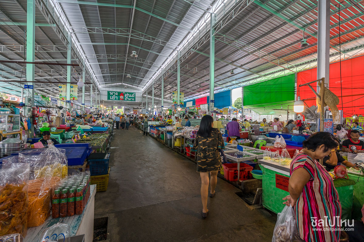 ตลาดประมงพื้นบ้านอ่างศิลา ชลบุรี