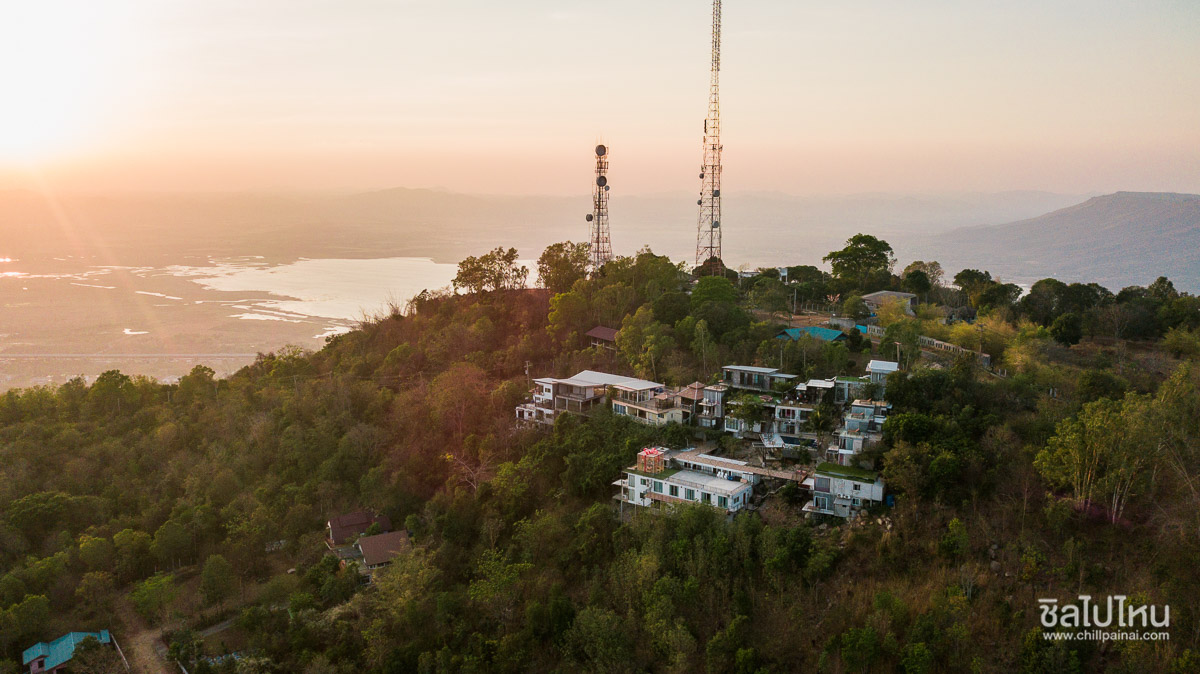 The Resort ภูนางฟ้า ที่พักวิวปัง ชมวิวเหนือเขื่อนลำตะคองแบบพาโนราม่า