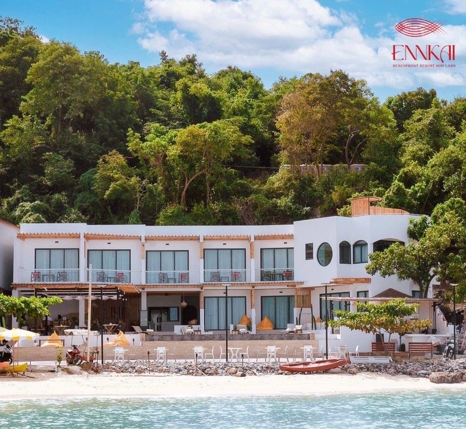 Ennkai Resort  (เอนกาย รีสอร์ท) ที่พักเกาะล้าน วิวสุดปัง ที่มองเห็นทะเลได้จากหน้าห้อง