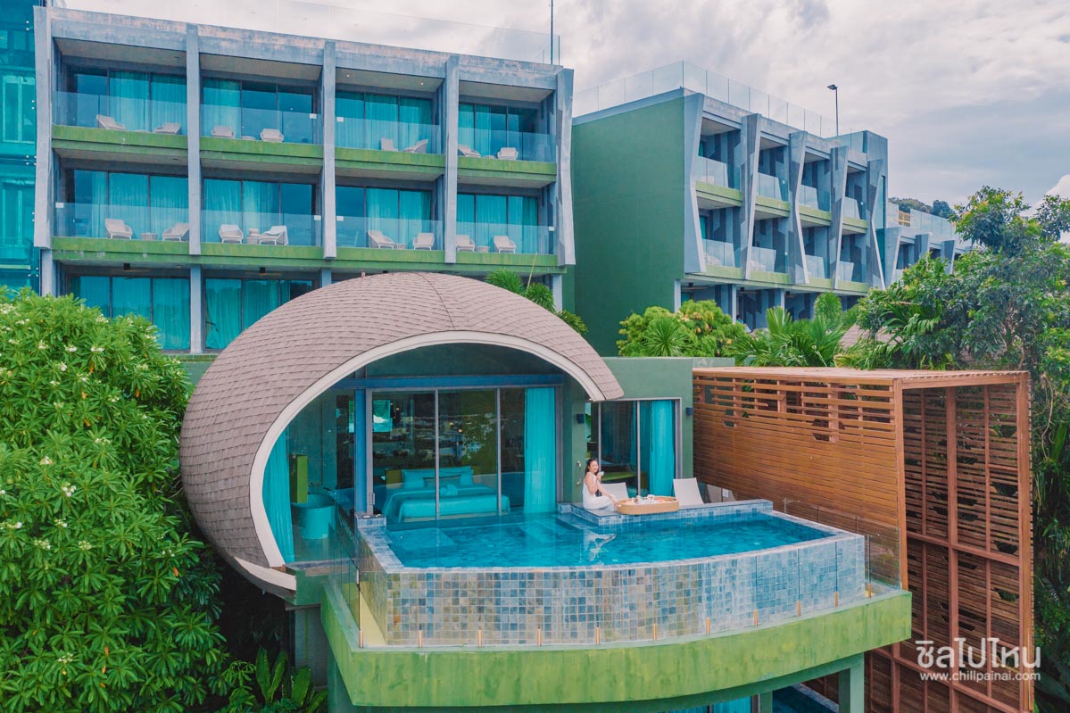 Crest Resort & Pool Villas  -ที่พักย่านหาดป่าตอง