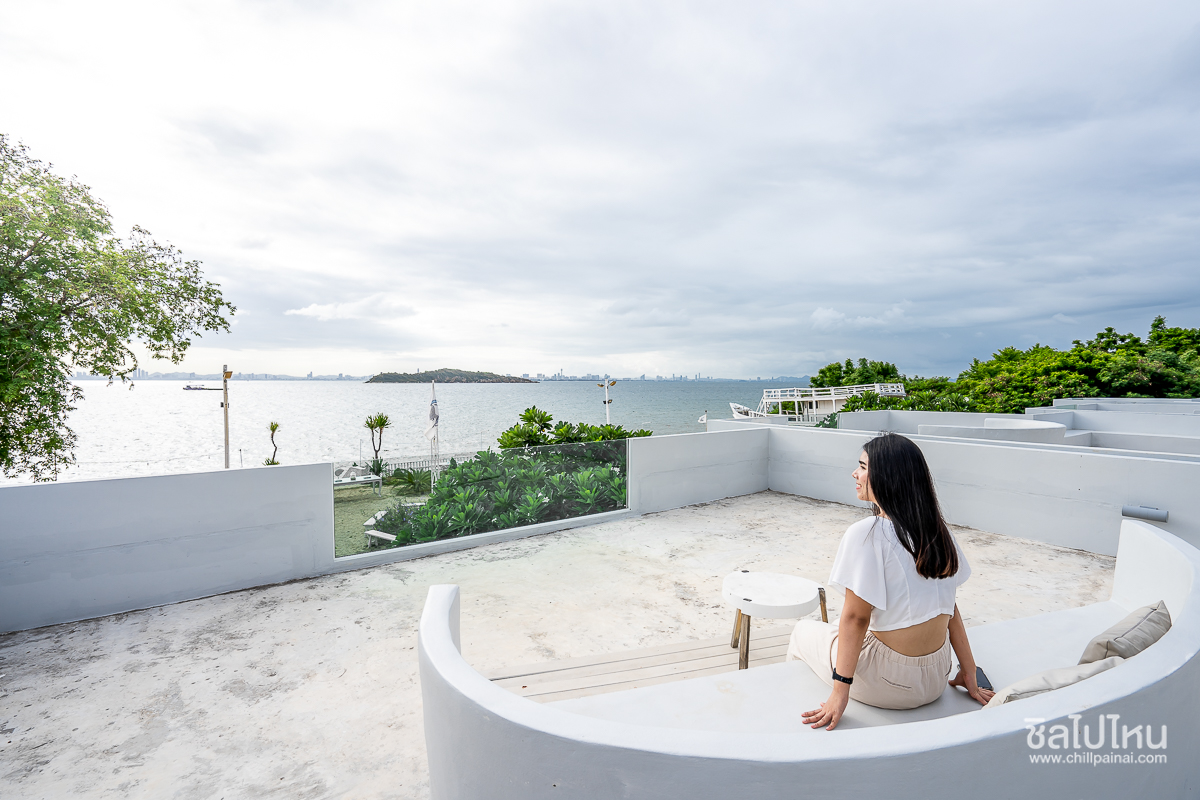 'Rimtalay Resort Koh Larn' ที่พักติดทะเล บรรยากาศดี ชวนฟินที่เกาะล้าน