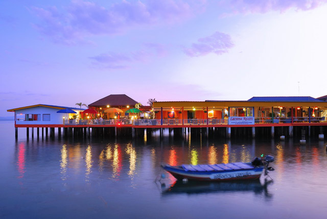 ลารีนา รีสอร์ท - Lareena Resort By the Sea Koh Lan 