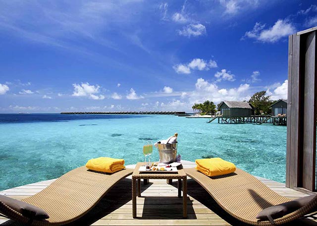 maldives-deluxe-water-villa-02-640x457.jpg