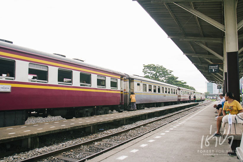 นั่งรถไฟผ่านเส้นทางประวัติศาสตร์ - กาญจนบุรี