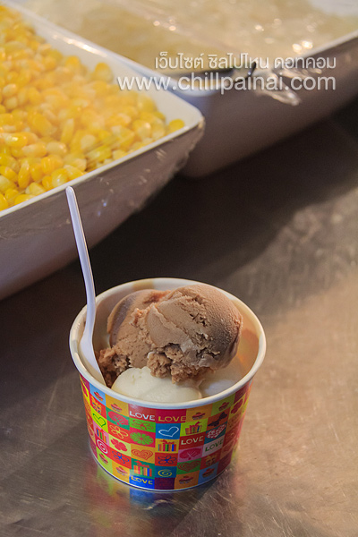 ไอศกรีมเจ๊ไหม ตลาดโต้รุ่งท่าเรือเจ้าฟ้า (J Mai Ice-cream Krabi Jao-fah Night Market) กระบี่