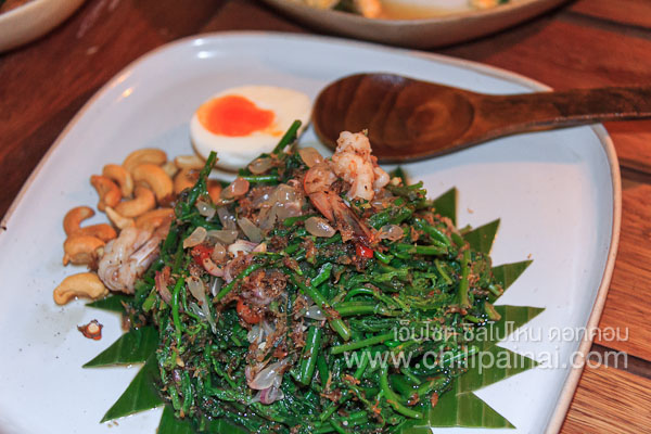 ร้านอาหารเรือนไม้ (Ruenmai Krabi Restaurant) กระบี่