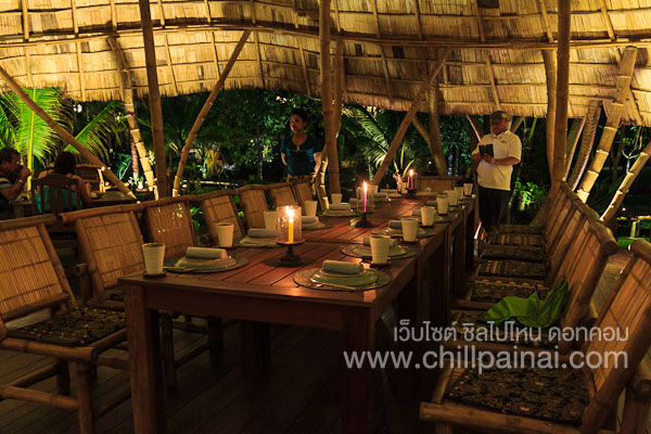 ร้านอาหารเรือนไม้ (Ruenmai Krabi Restaurant) กระบี่