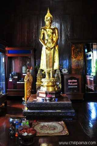 วัดภุมรินทร์กุฎีทอง (Pumrinkutitong temple) สมุทรสงคราม
