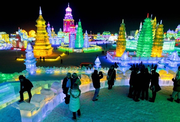 เทศกาลหิมะและน้ำแข็งโลก เมืองฮาร์บิน ประเทศจีน