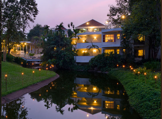 คำแสด ริเวอร์แคว รีสอร์ท (Comsaed River Kwai Resort)-แม่น้ำแควใหญ่ กาญจนบุรี