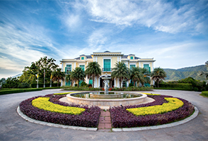 ชาโต เดอ เขาใหญ่ (Chateau de Khaoyai) ชาโต เดอ เขาใหญ่ (Chateau de Khaoyai)