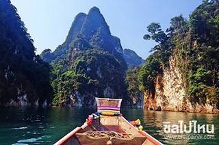เขื่อนเชี่ยวหลาน สถานที่ที่ฮอตฮิตติดอันดับต้นๆ ในอุทยานแห่งชาติ เขาสก
