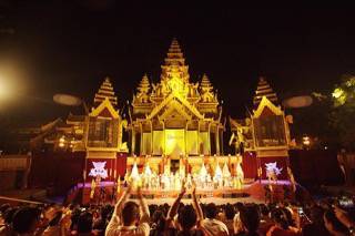 เที่ยวเมืองพุกามและไปชมการแสดงสุดอลังการ ดันดารี โชว์ (Dandaree Show)