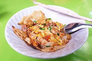 ชี้เป้า 5 ร้านเด็ด ก๋วยเตี๋ยวคั่วไก่สวนมะลิ มาทั้งทีต้องจัดให้ครบ