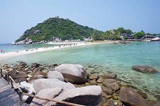 5 ทะเลแหวกเมืองไทย ที่หน้าร้อนต้องลองไปเดินกลางทะเล