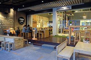 รีวิวร้านคาเฟ่น่านั่ง สุดเก๋ !! มหาชัย ใครใกล้ๆ ลองไปดูที่ Nom Café