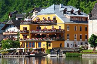 ที่พักออสเตรีย : 5 ที่พัก ฮัลล์สตัทท์ (Hallstatt) เมืองเล็กๆ ริมทะเลสาบ วิวสวยกว่านี้ไม่มีอีกแล้ว!