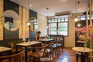 JING JING Ice-cream bar & café บาร์เล็กๆสุดน่ารัก สวรรค์ของคนรักไอศครีม