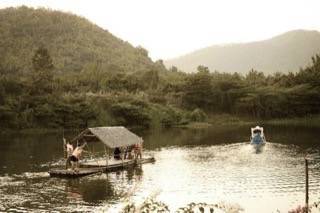 สัมผัสขุนเขาและสายน้ำ ลำภาชี เลคฮิลล์ รีสอร์ทสวนผึ้ง (Lumphachi Lakehill)