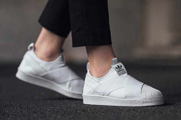 adidas slip on pantip